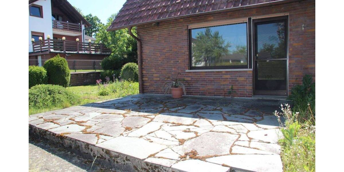 Mehrfamilienhaus, Wohnhaus Herbstein Altenschlirf - 7 Zimmer, 153 m&sup2;, 185.000&euro; | Angebot:26751885