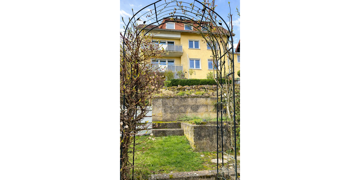 Einfamilienhaus Eiterfeld Arzell - 8 Zimmer, 220 m&sup2;, 339.000&euro; | Angebot:25726366