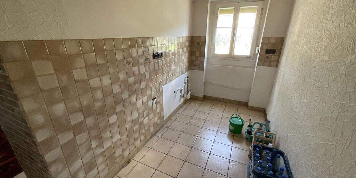 Mehrfamilienhaus, Wohnhaus Bad Brückenau - 5 Zimmer, 187 m&sup2;, 165.000&euro; | Angebot:25668473