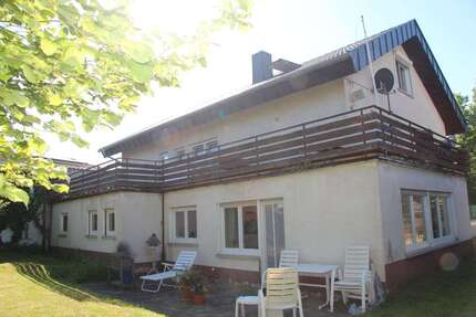 Haus Schlitz - 8 Zimmer, 260 m&sup2;, 270.000&euro; | Angebot:26765009