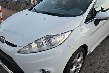Ford Fiesta 62.400 km 4.999 &euro; Fulda 36041
