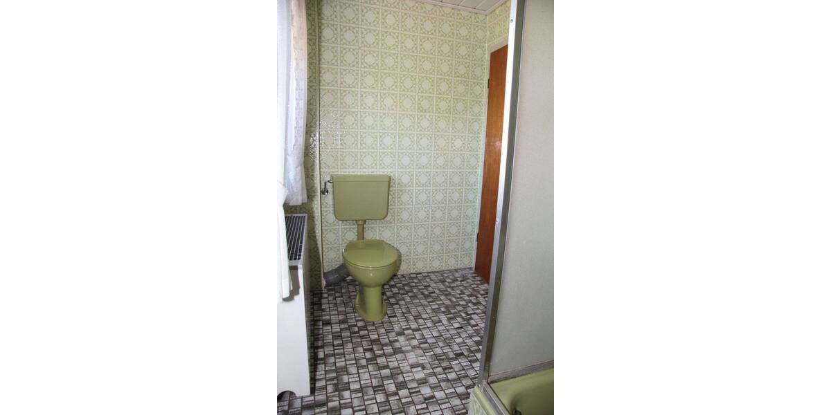 Mehrfamilienhaus, Wohnhaus Herbstein Altenschlirf - 7 Zimmer, 153 m&sup2;, 185.000&euro; | Angebot:26751885