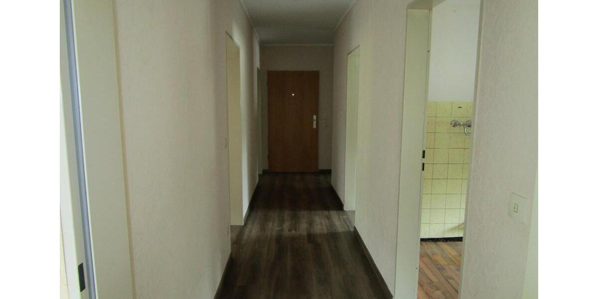 Etagenwohnung Bad Brückenau - 3 Zimmer, 99 m&sup2;, 600&euro; | Angebot:25253052