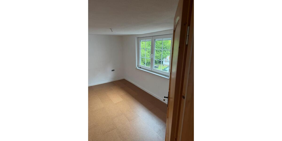 Reihenhaus Niederaula - 2 Zimmer, 132 m&sup2;, 148.000&euro; | Angebot:25650233