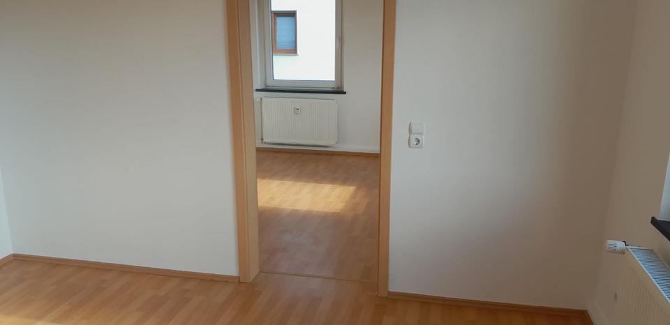 Etagenwohnung Geisa - 2 Zimmer, 85 m&sup2;, 690&euro; | Angebot:25792967