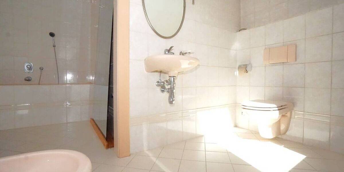 Mehrfamilienhaus, Wohnhaus Poppenhausen (Wasserkuppe) Poppenhausen - 1 Zimmer, 396 m&sup2;, 595.000&euro; | Angebot:26290074