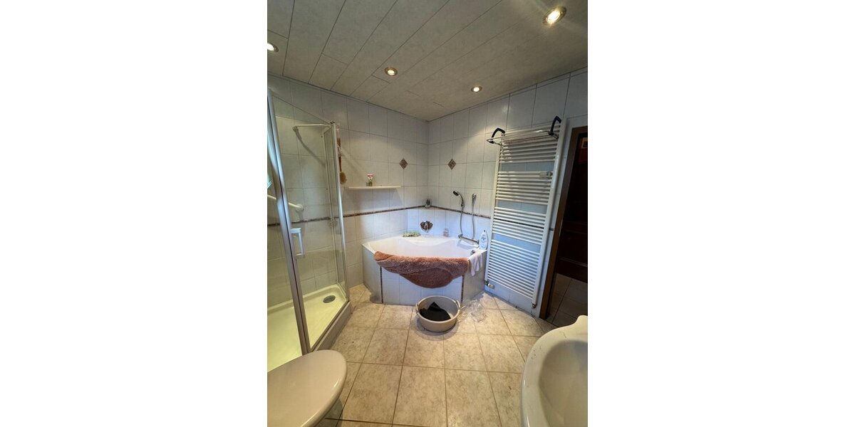 Burghaun, 1-2 Fam. Haus - Einfamilienhaus Burghaun | Angebot:26935215
