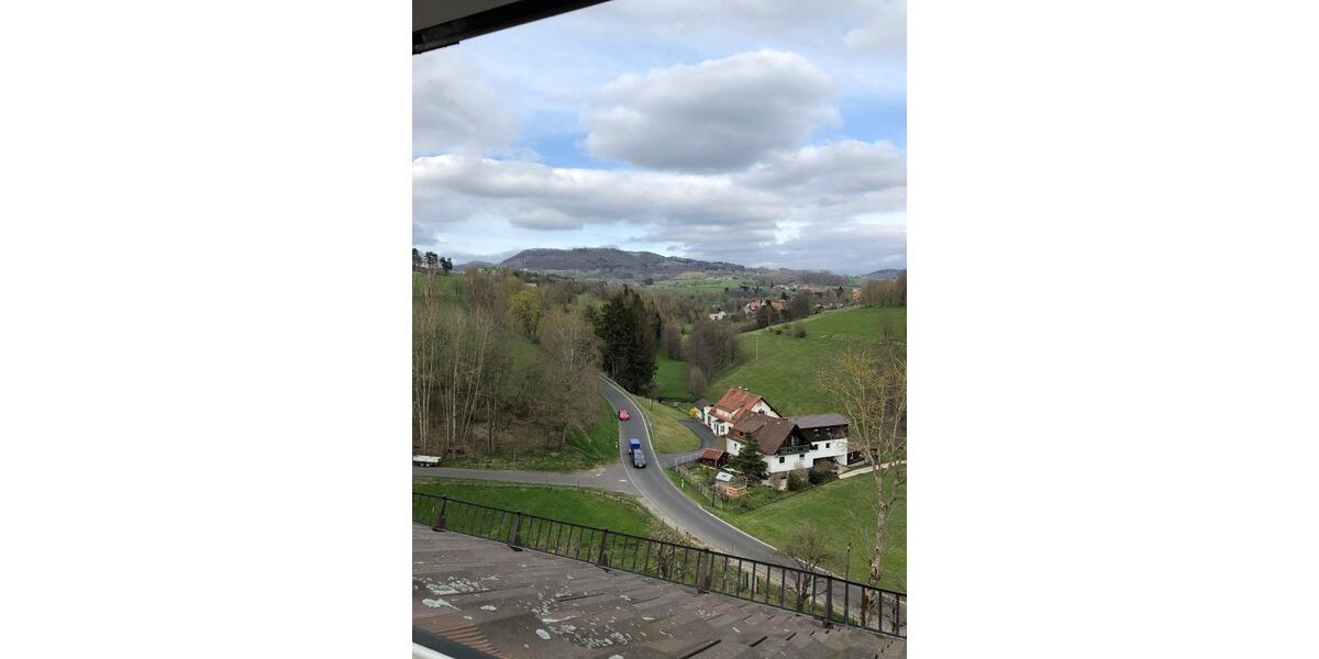 Dachgeschoßwohnung Gersfeld (Rhön) - 2 Zimmer, 50 m&sup2;, 450&euro; | Angebot:25253690