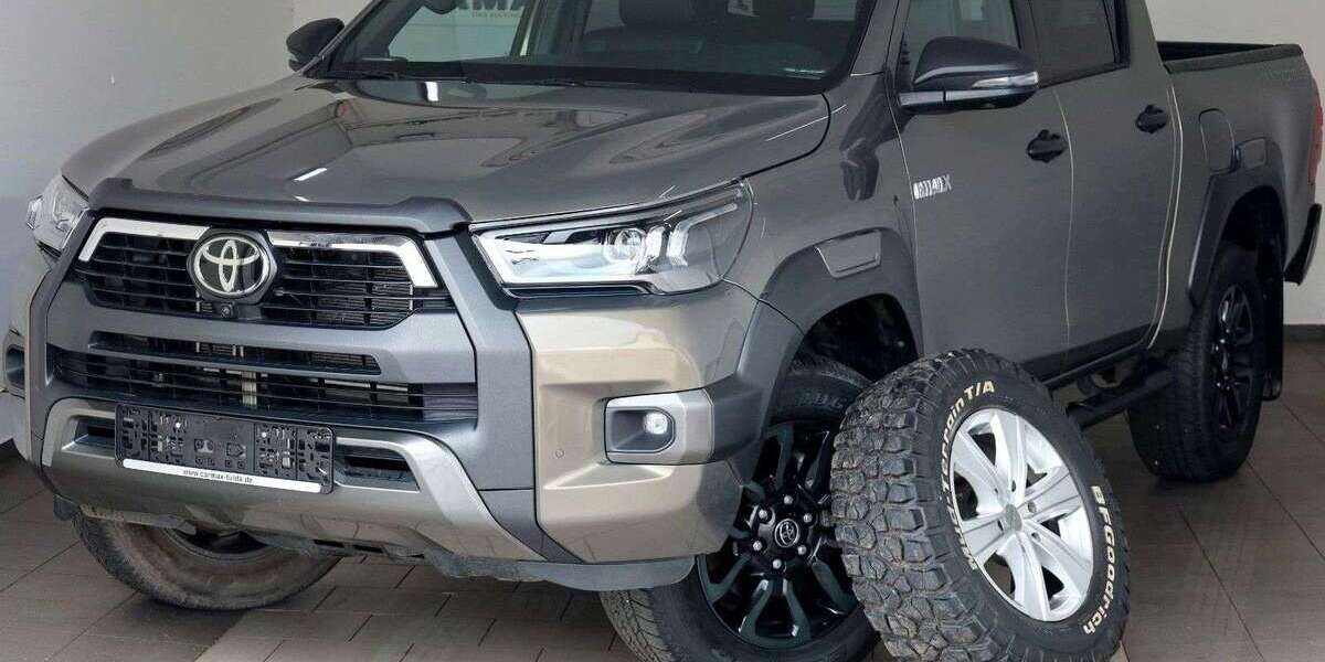Toyota Hilux 24.100 km 53.900 &euro; Fulda 36043