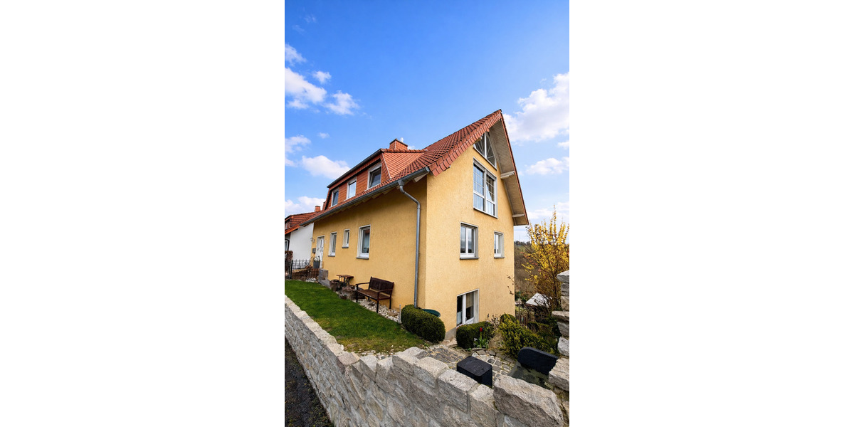 Einfamilienhaus Eiterfeld Arzell - 8 Zimmer, 220 m&sup2;, 339.000&euro; | Angebot:25726366