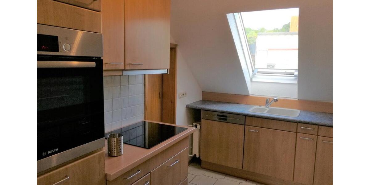 Dachgeschoßwohnung Schlüchtern - 4 Zimmer, 125 m&sup2;, 950&euro; | Angebot:26620839