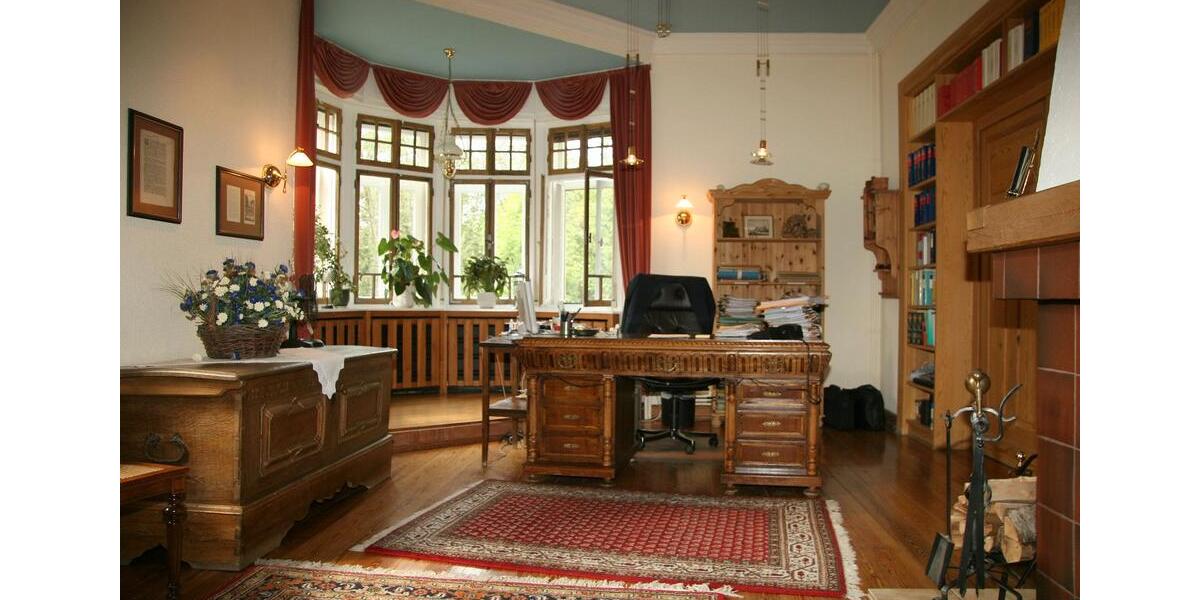 Villa Lauterbach (Hessen) - 11 Zimmer, 330 m&sup2;, 540.000&euro; | Angebot:27085693