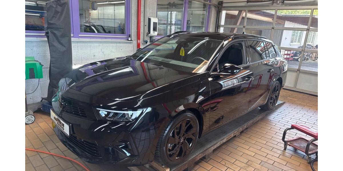 Opel Astra 3.900 km 24.500 &euro; Großenlüder-Müs 36137