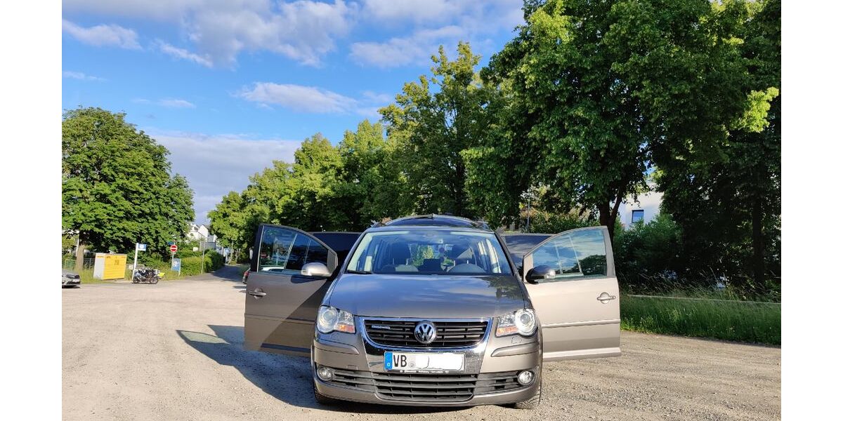 VW Touran 214.000 km 3.599 &euro; Lauterbach 36341