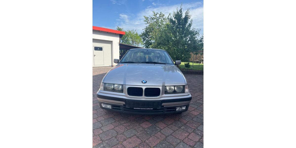 BMW 316 220.000 km 1.400 &euro; Flieden 36103