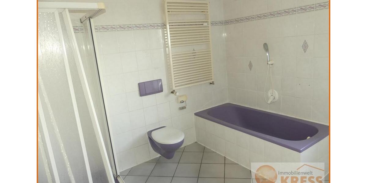 Dachgeschoßwohnung Flieden - 4 Zimmer, 118 m&sup2;, 600&euro; | Angebot:25307981