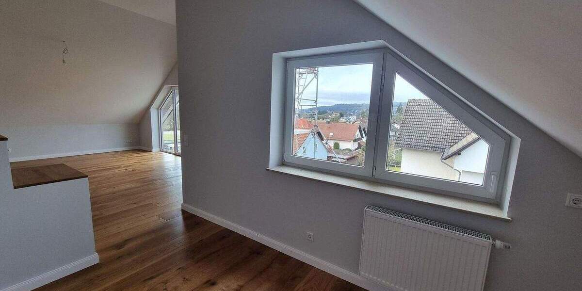 Etagenwohnung Schlüchtern - 3 Zimmer, 85 m&sup2;, 890&euro; | Angebot:25756419