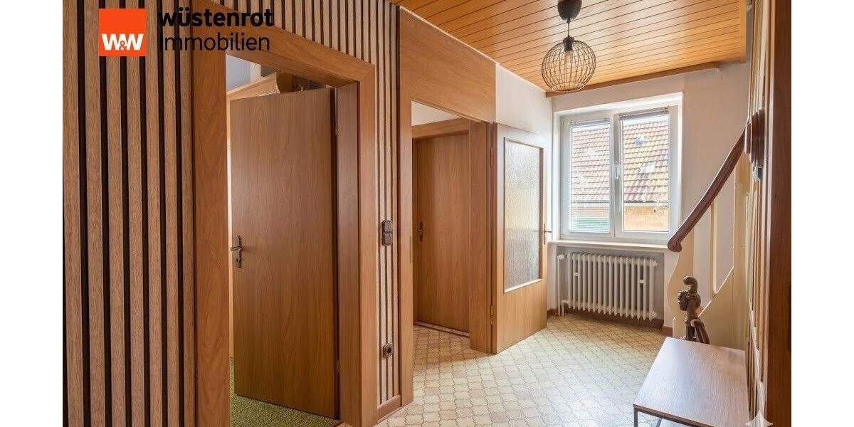 Einfamilienhaus Wartenberg / Angersbach Angersbach - 9 Zimmer, 250 m&sup2;, 279.000&euro; | Angebot:25668597