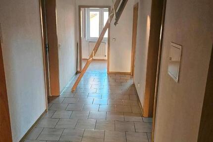 Wohnung Niederaula - 4 Zimmer, 107 m&sup2;, 950&euro; | Angebot:26065932