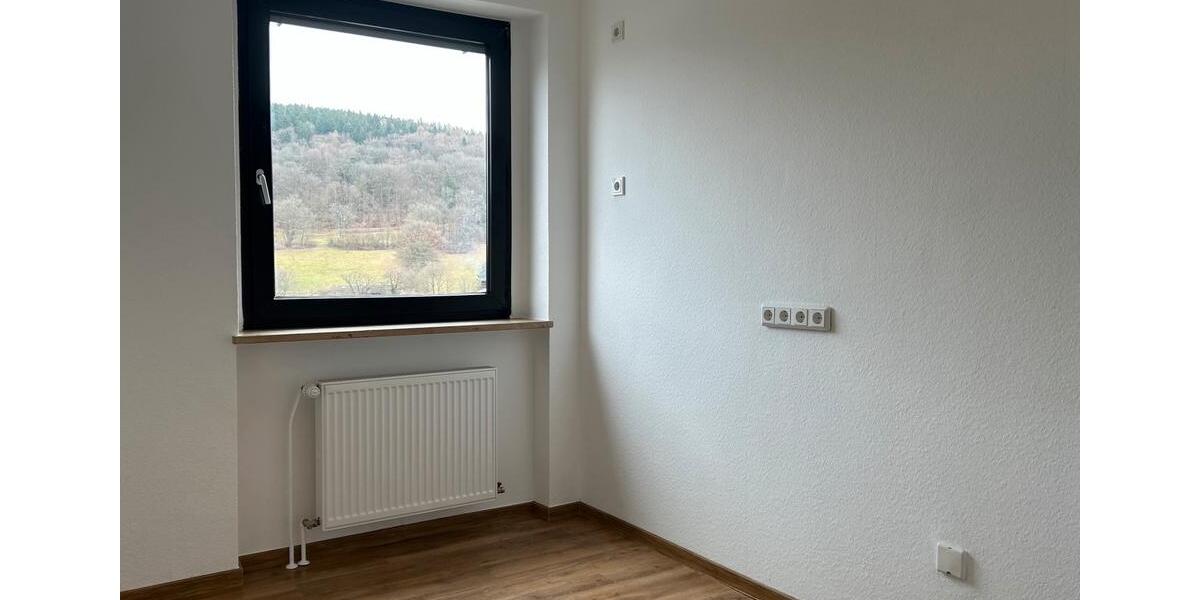 Etagenwohnung Bad Brückenau - 3 Zimmer, 80 m&sup2;, 140.000&euro; | Angebot:26875310