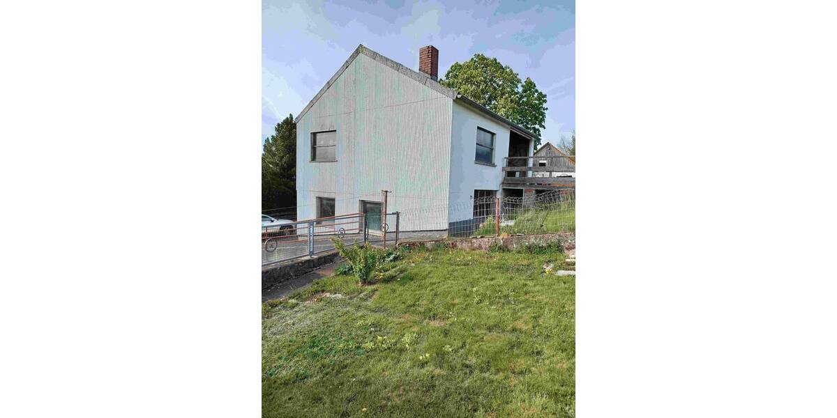 Bauernhaus, Landhaus Grebenhain Nösberts-Weidmoos - 8 Zimmer, 246 m&sup2;, 199.000&euro; | Angebot:26673620