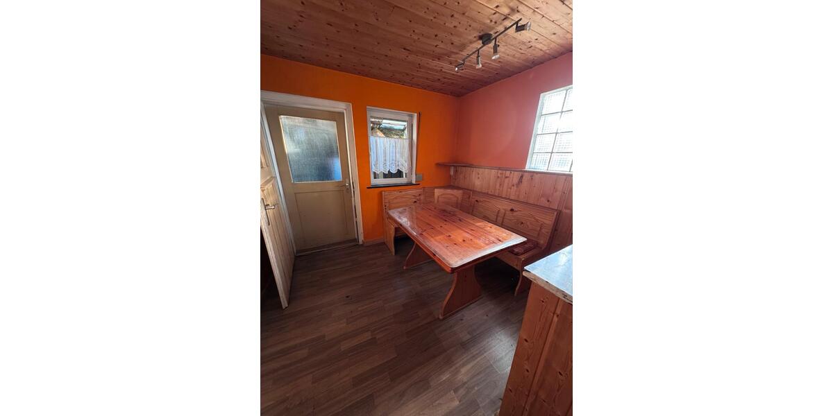 Einfamilienhaus Herbstein - 5 Zimmer, 100 m&sup2;, 85.000&euro; | Angebot:27092583