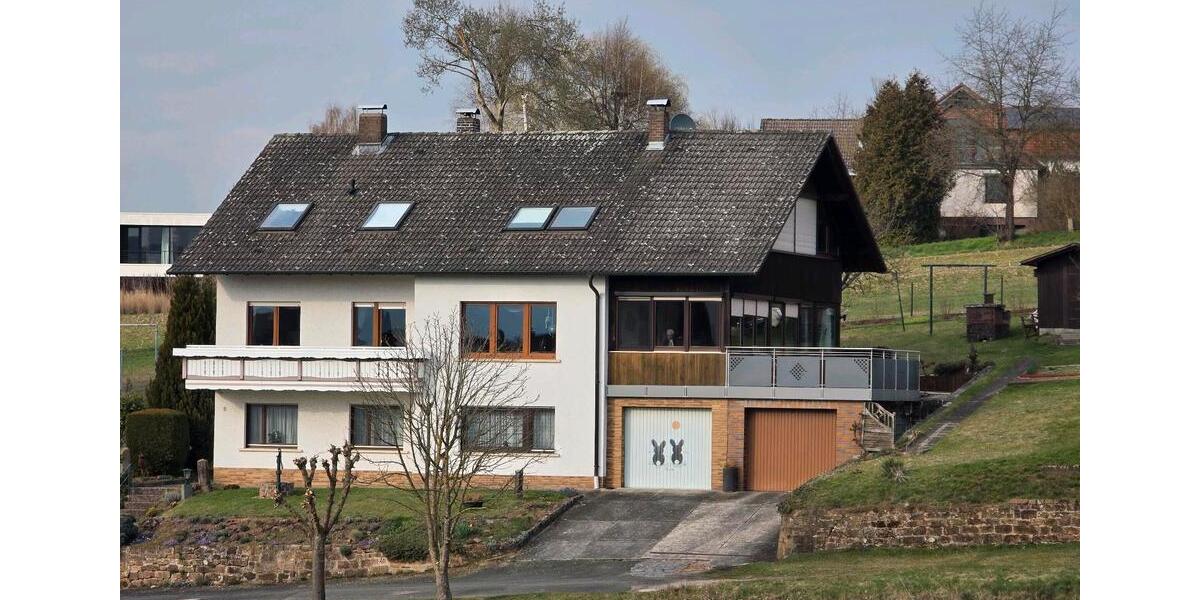 Mehrfamilienhaus, Wohnhaus Großenlüder - 13 Zimmer, 250 m&sup2;, 450.000&euro; | Angebot:26176843