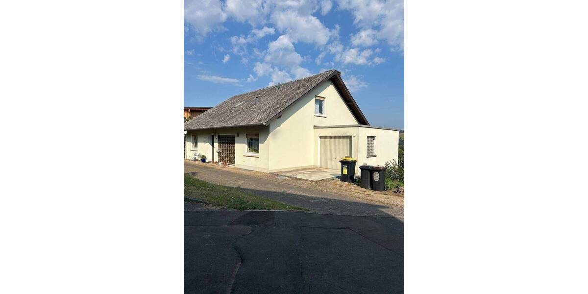 Einfamilienhaus Bad Salzschlirf - 7 Zimmer, 201 m&sup2;, 263.000&euro; | Angebot:25664848