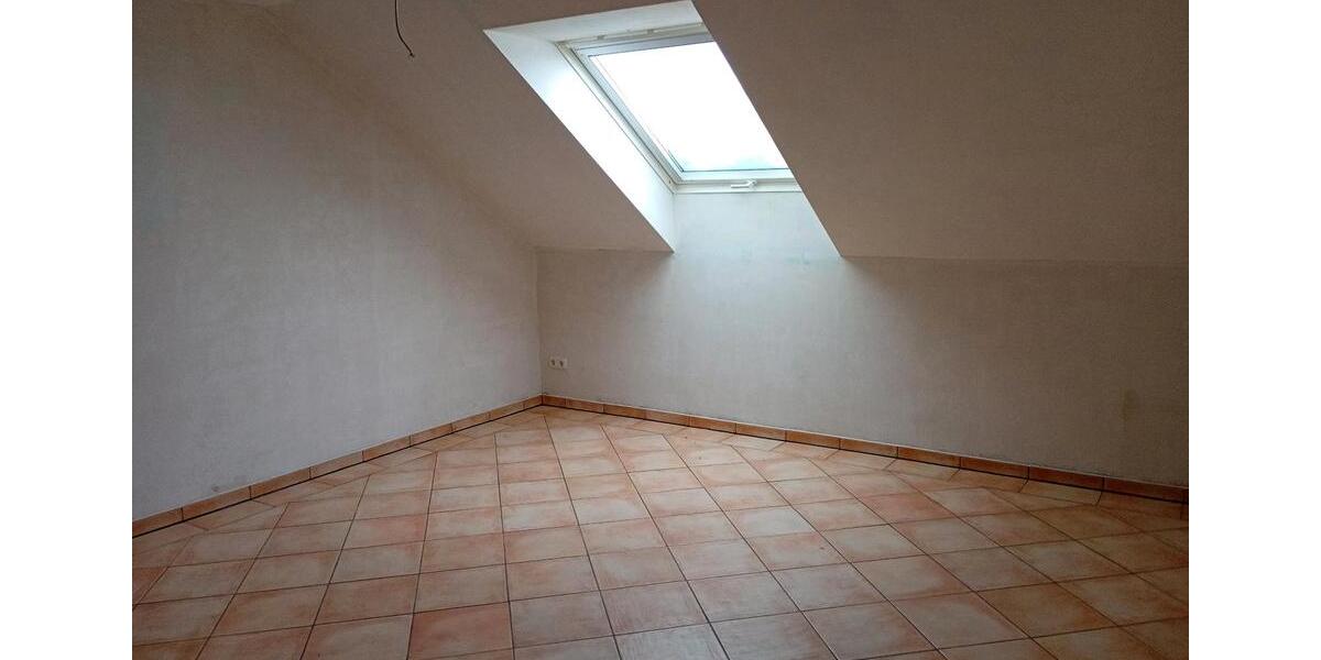 Dachgeschoßwohnung Tann (Rhön) - 3.5 Zimmer, 132 m&sup2;, 870&euro; | Angebot:26439315