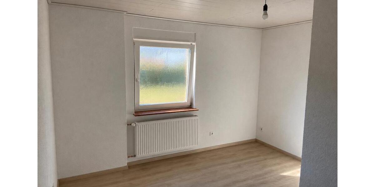 Erdgeschoßwohnung Sinntal - 3 Zimmer, 90 m&sup2;, 850&euro; | Angebot:26380071