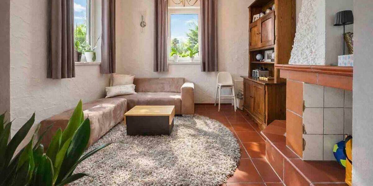 Einfamilienhaus Hosenfeld - 7 Zimmer, 241 m&sup2;, 569.000&euro; | Angebot:26161897