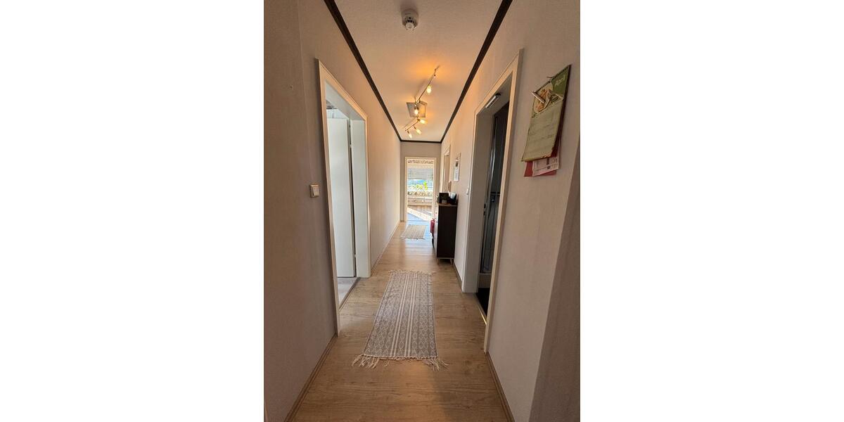 Dachgeschoßwohnung Petersberg - 3 Zimmer, 103 m&sup2;, 305.000&euro; | Angebot:26578461