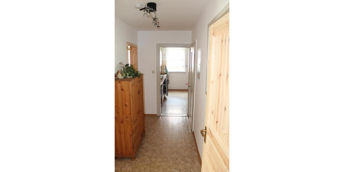 Doppelhaushälfte Hilders - 8 Zimmer, 220 m&sup2;, 239.000&euro; | Angebot:26007242