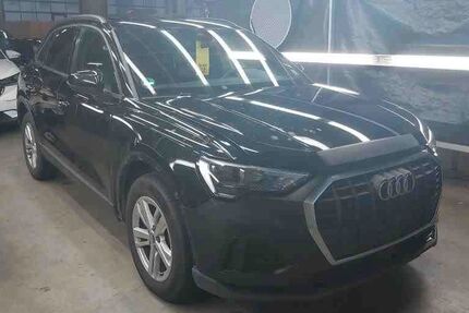 Audi Q3 222.000 km 16.999 &euro; Fulda 36043