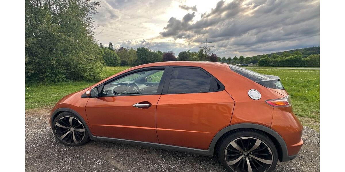 Honda Civic 144.000 km 6.300 &euro; Kleinlüder 36137