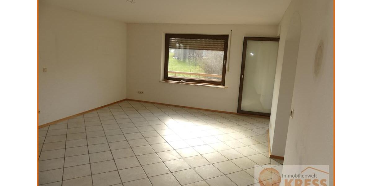 Etagenwohnung Flieden - 4 Zimmer, 136 m&sup2;, 650&euro; | Angebot:25306618
