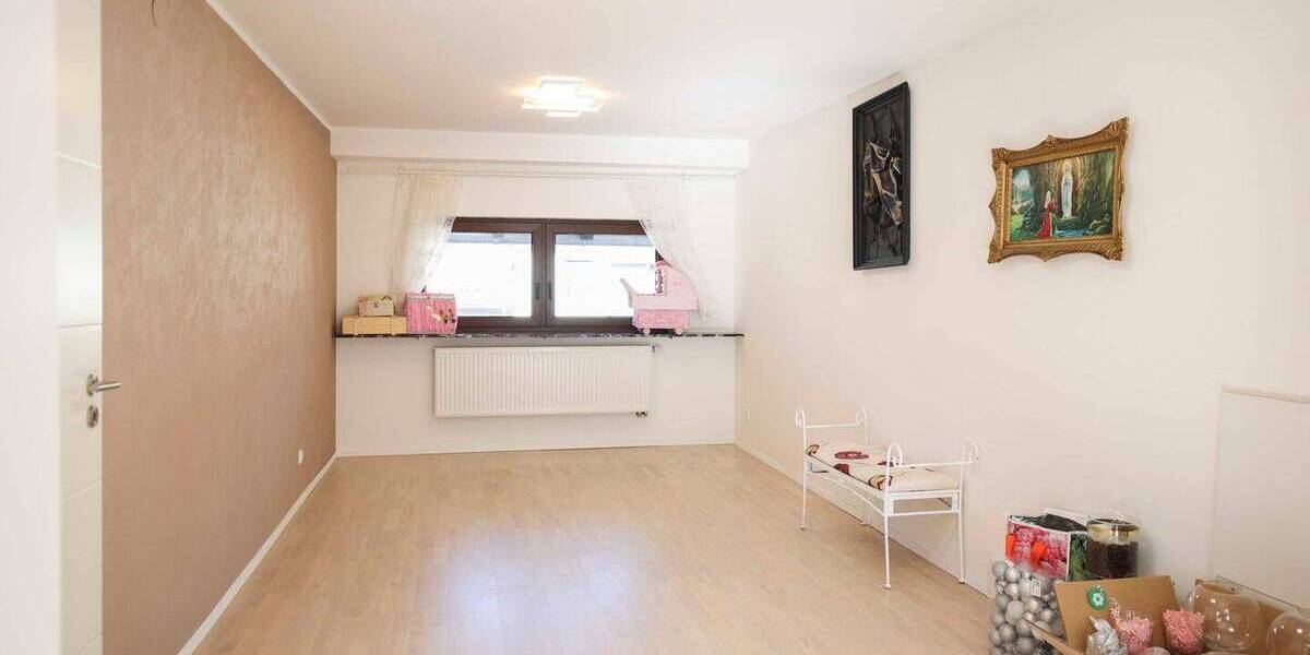 Doppelhaushälfte Schlüchtern Wallroth - 6 Zimmer, 120 m&sup2;, 219.000&euro; | Angebot:26156375