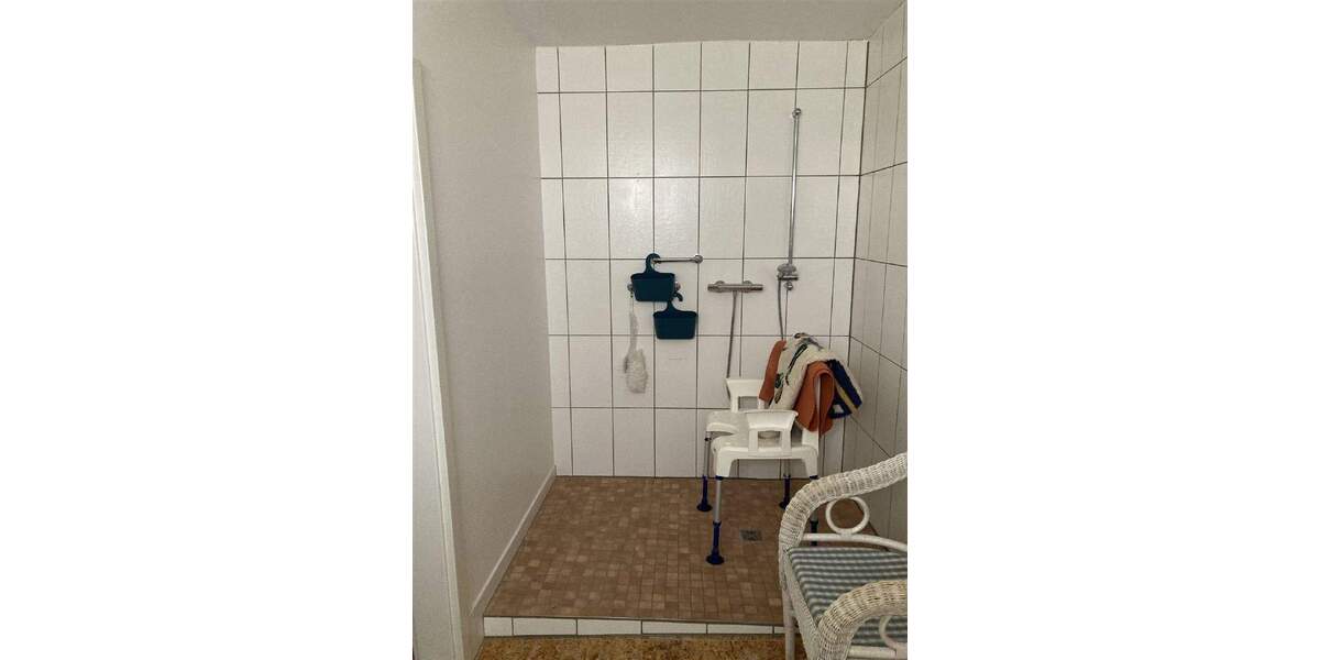 Mehrfamilienhaus, Wohnhaus Schlüchtern Hohenzell - 7 Zimmer, 180 m&sup2;, 99.000&euro; | Angebot:25681361