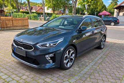Kia ceed Sportswagon 83.000 km 15.490 &euro; Hosenfeld 36154