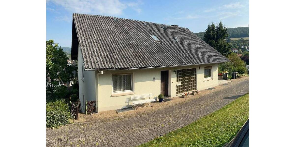 Einfamilienhaus Bad Salzschlirf - 7 Zimmer, 201 m&sup2;, 263.000&euro; | Angebot:25664848