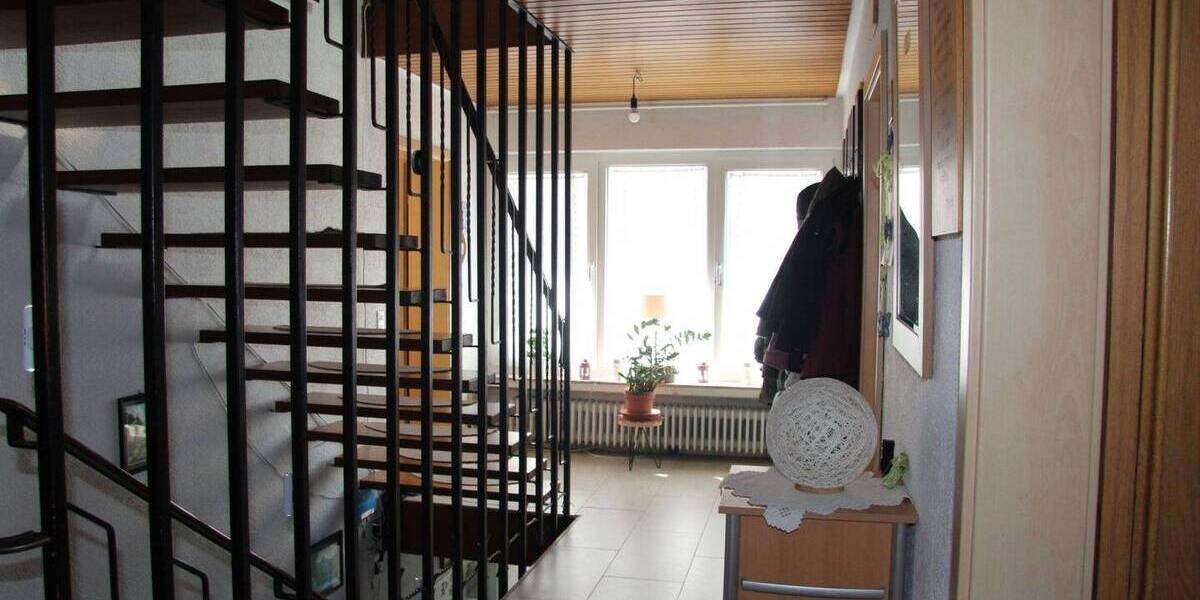 Mehrfamilienhaus, Wohnhaus Schlitz - 8 Zimmer, 260 m&sup2;, 295.000&euro; | Angebot:26758871