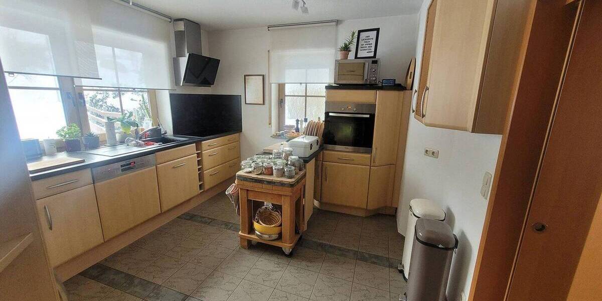 Einfamilienhaus Burghaun Langenschwarz - 5 Zimmer, 170 m&sup2;, 340.000&euro; | Angebot:25994782