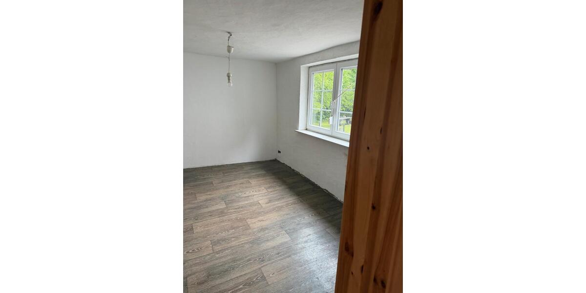 Reihenhaus Niederaula - 2 Zimmer, 132 m&sup2;, 148.000&euro; | Angebot:25650233