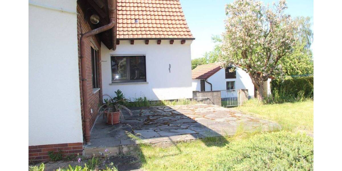 Mehrfamilienhaus, Wohnhaus Herbstein Altenschlirf - 7 Zimmer, 153 m&sup2;, 185.000&euro; | Angebot:26751885