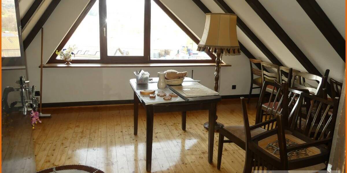 Mehrfamilienhaus, Wohnhaus Sinntal / Oberzell Oberzell - 8 Zimmer, 212 m&sup2;, 275.000&euro; | Angebot:26392538