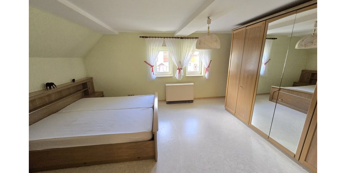 Kalbach-OT, EFH + Scheune - Einfamilienhaus Kalbach Uttrichshausen | Angebot:26093481