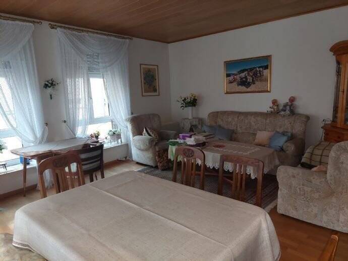 Mehrfamilienhaus, Wohnhaus Tann - 179.000&euro; | Angebot:25669177