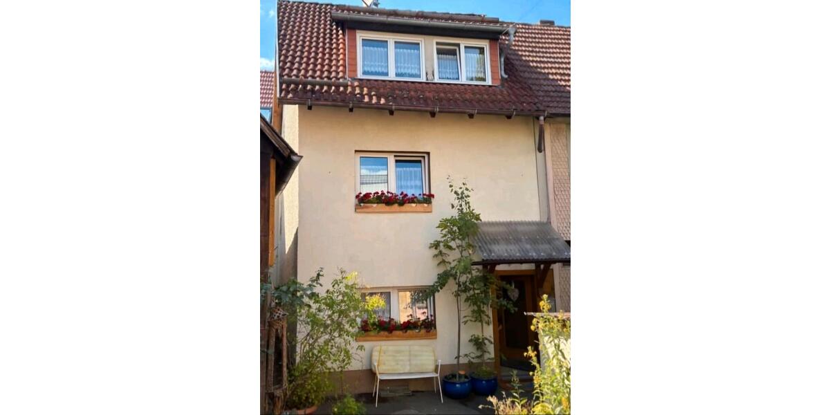 Einfamilienhaus Bischofsheim in der Rhön - 3 Zimmer, 71 m&sup2;, 800&euro; | Angebot:26432103