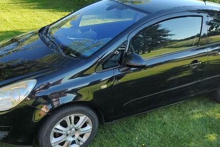 Opel Corsa 181.500 km 2.500 &euro; Hosenfeld 36154