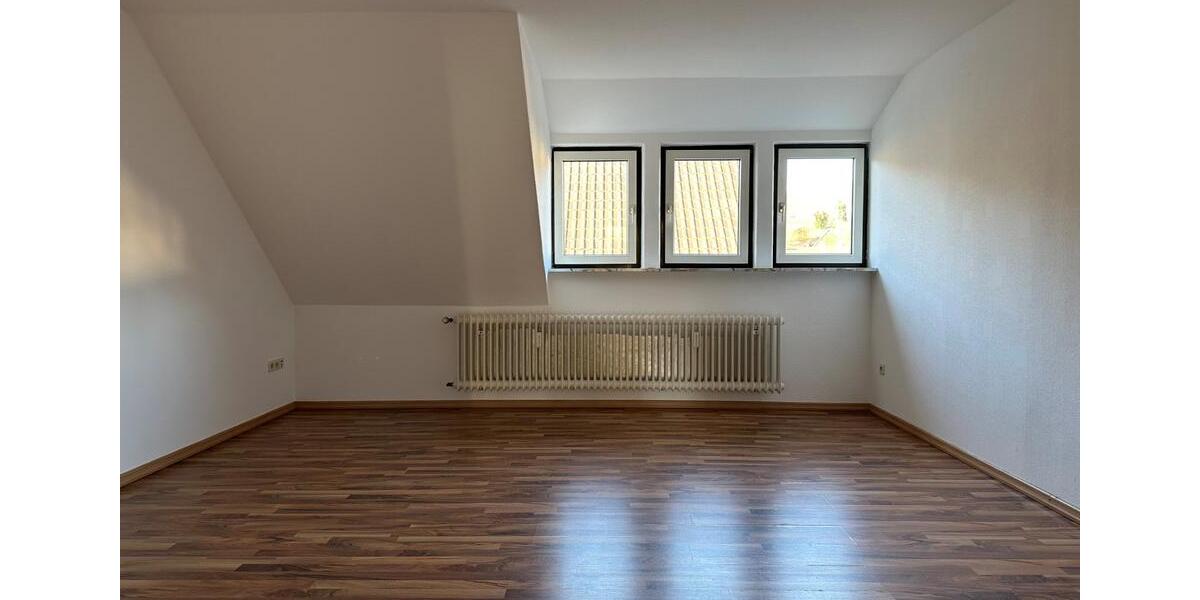 Dachgeschoßwohnung Bischofsheim in der Rhön - 3 Zimmer, 84 m&sup2;, 550&euro; | Angebot:22420515
